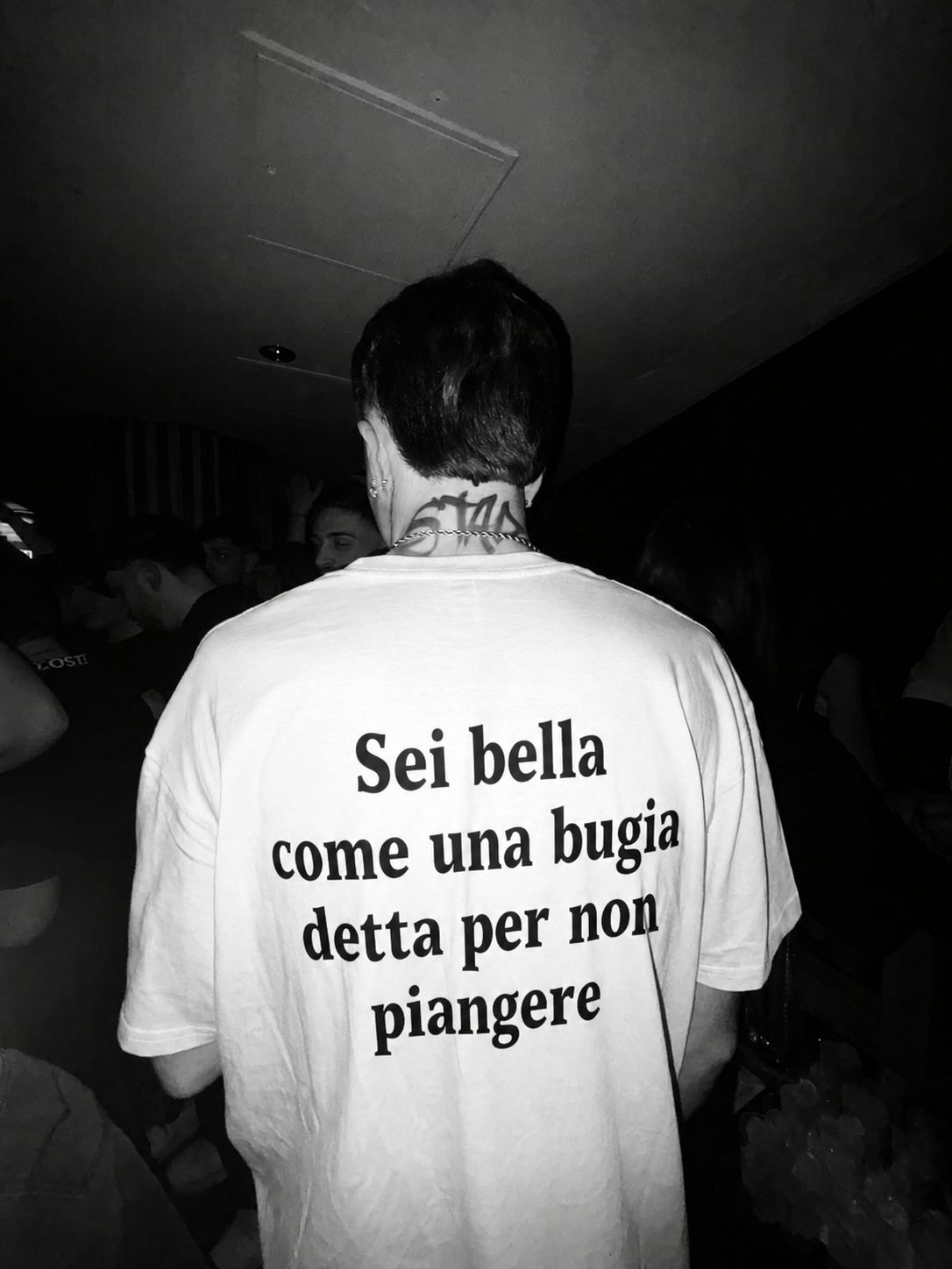 T-SHIRT SEI BELLA COME UNA BUGIA DETTA PER NON PIANGERE